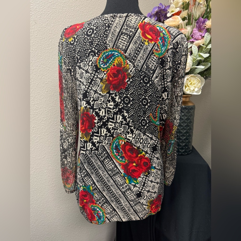 Nygard Collections Vibrant Beaded Floral Women's Blouse W/Netted Sleeves Size M - Picture 4 of 9